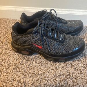 NiKE AiR MAX SNEAKERS